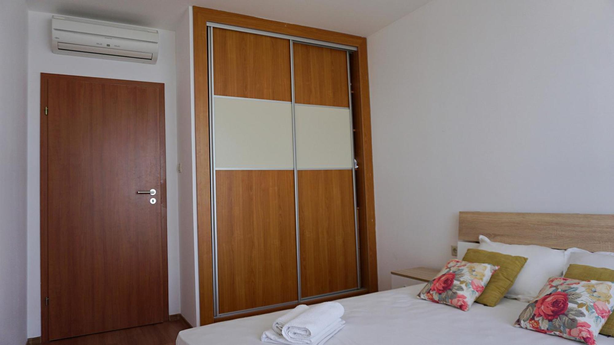 Apartments Sirena First Line - Апартаменти Сирена На Първа Линия Altın Kumlar Dış mekan fotoğraf