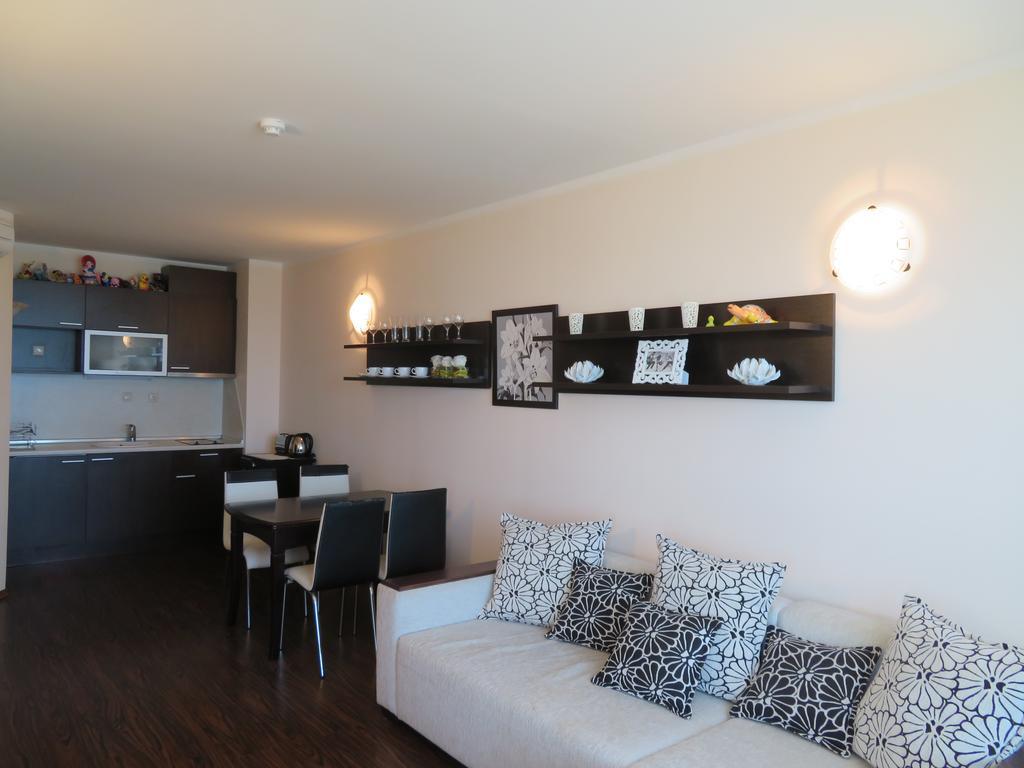 Apartments Sirena First Line - Апартаменти Сирена На Първа Линия Altın Kumlar Dış mekan fotoğraf